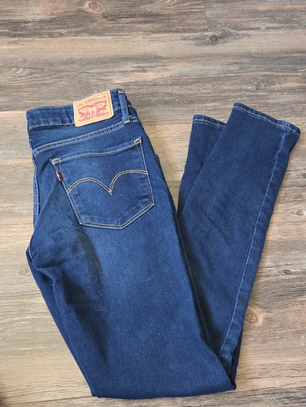 Levi's Women's Dark Blue Slim Straight Jeans
